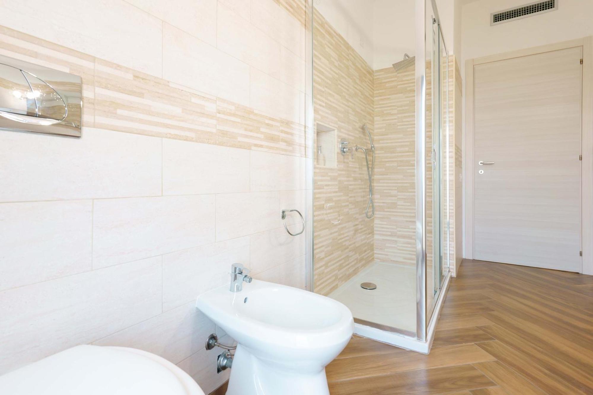 Exclusive Use Swimming Pool Available From June To September 卡利亚里 外观 照片