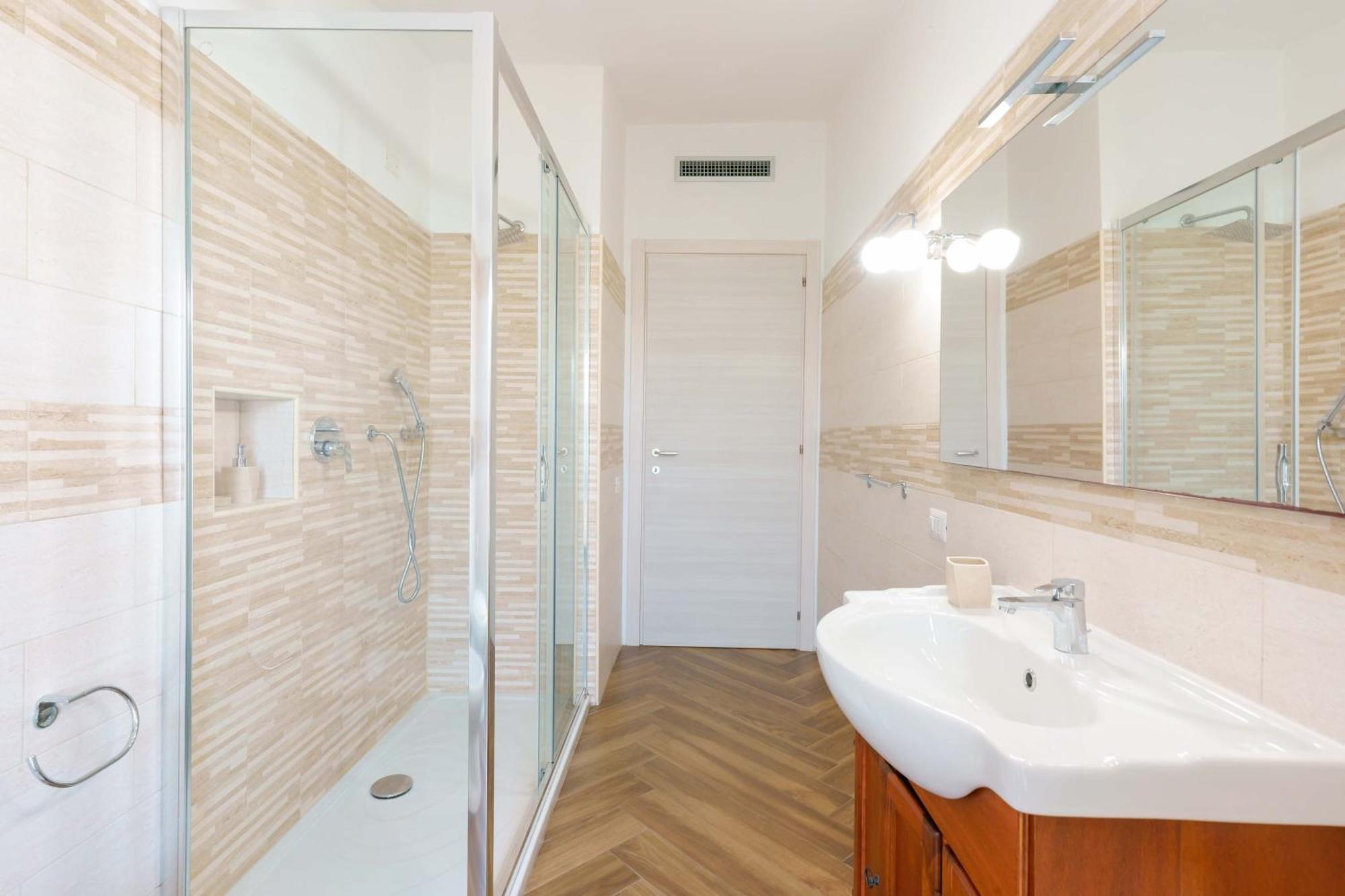 Exclusive Use Swimming Pool Available From June To September 卡利亚里 外观 照片