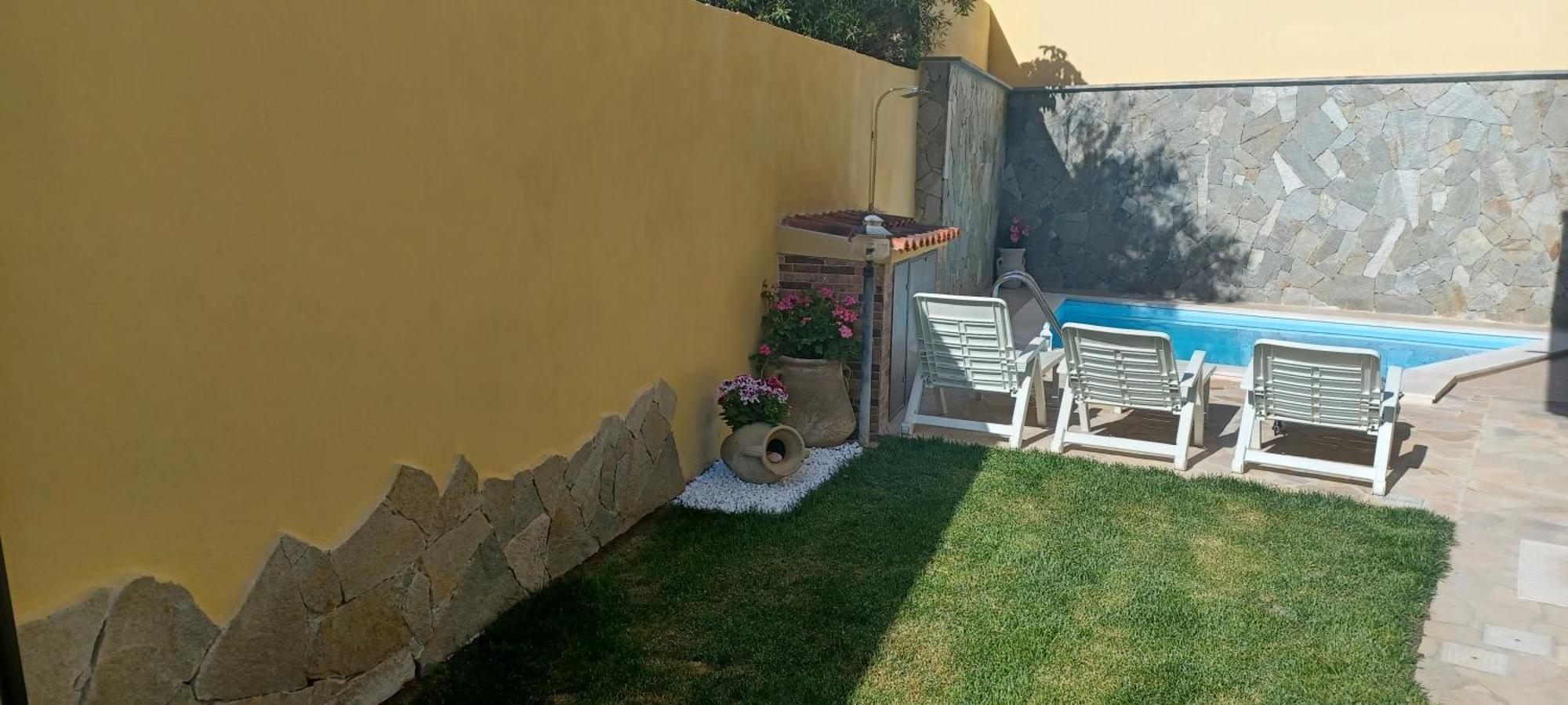 Exclusive Use Swimming Pool Available From June To September 卡利亚里 外观 照片